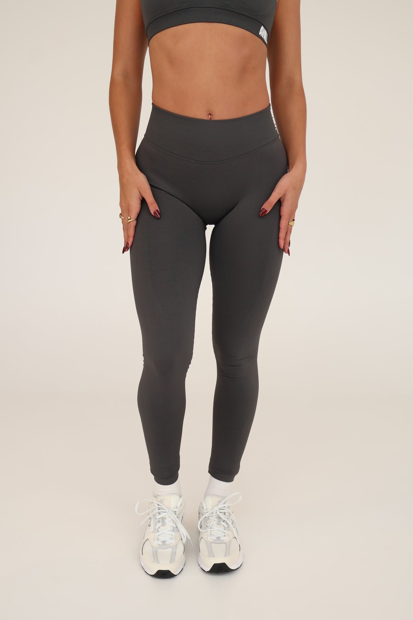 Elevate Leggings - Graphite