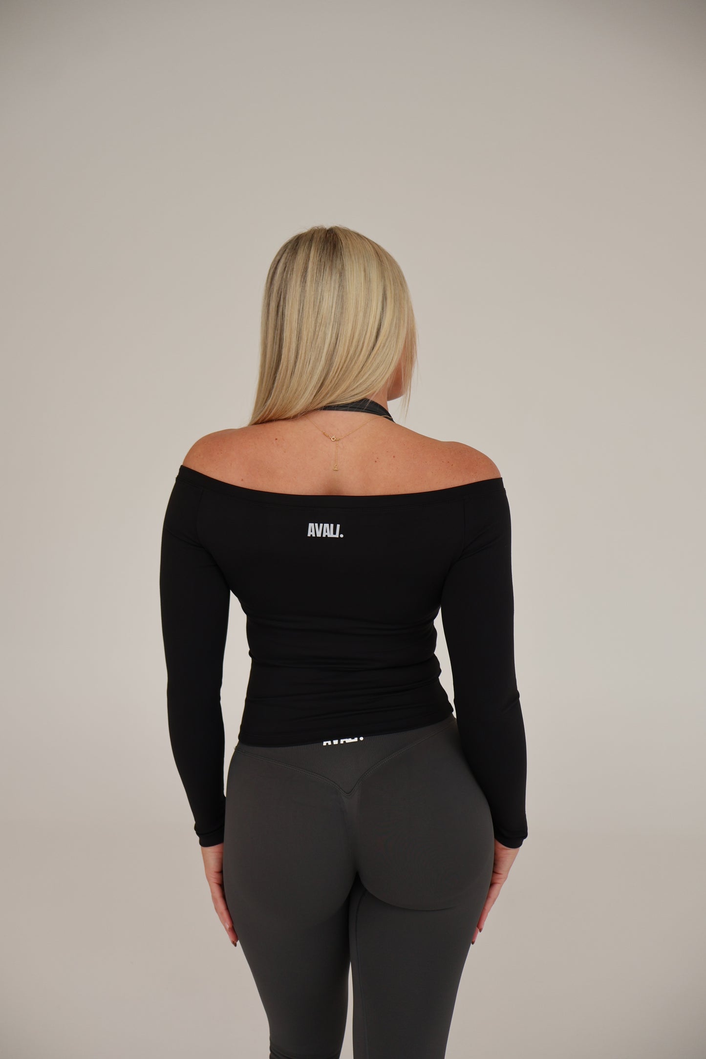 Off the Shoulder Long Sleeve - Black