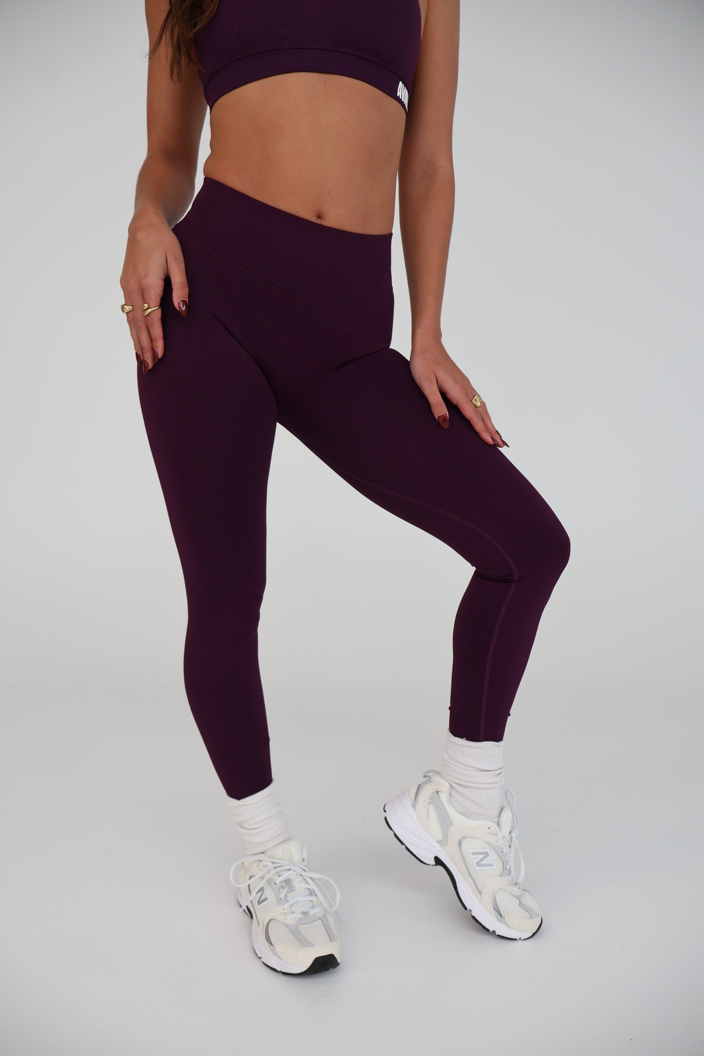 Elevate Leggings - Plum