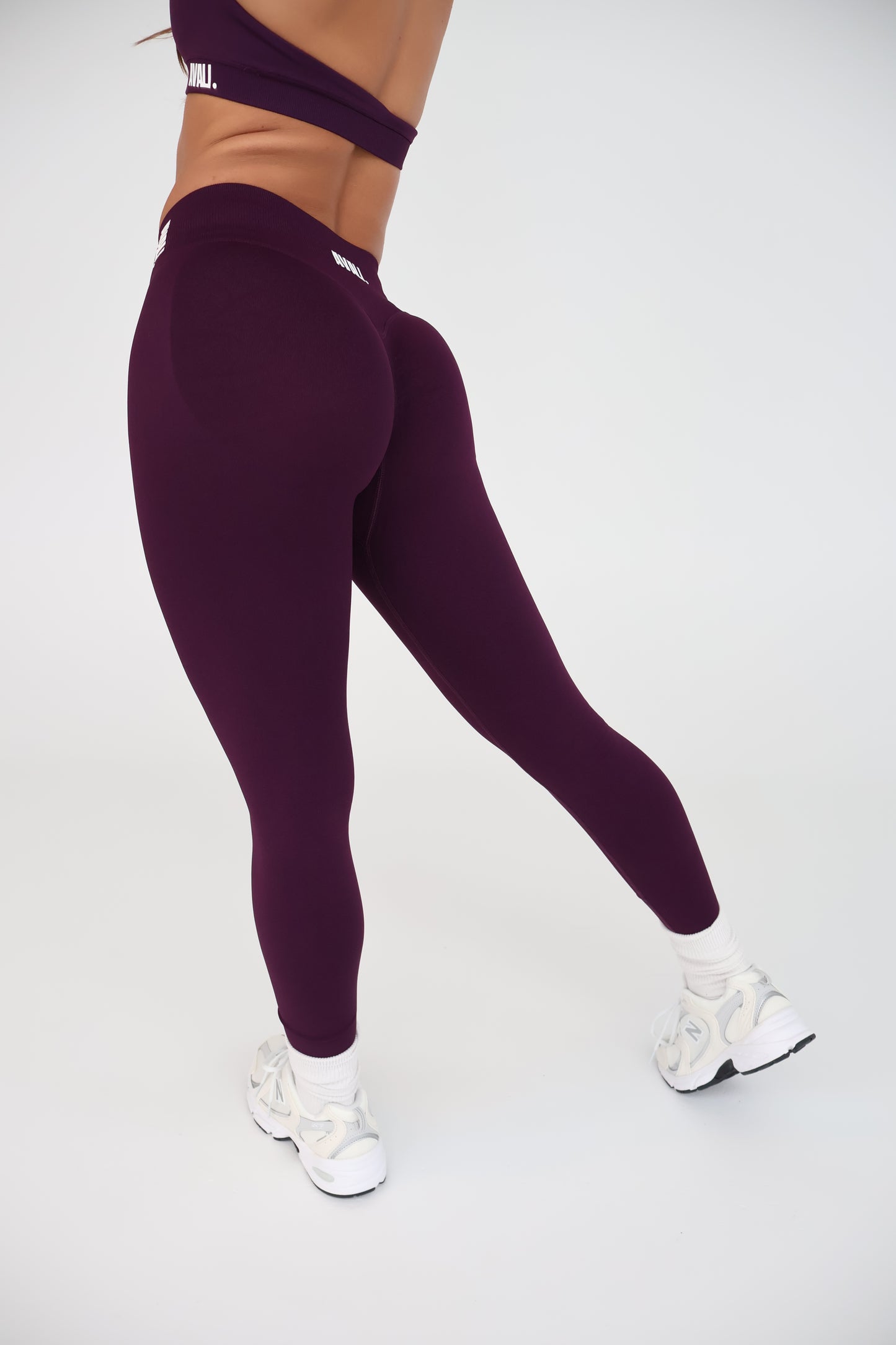 Elevate Leggings - Plum